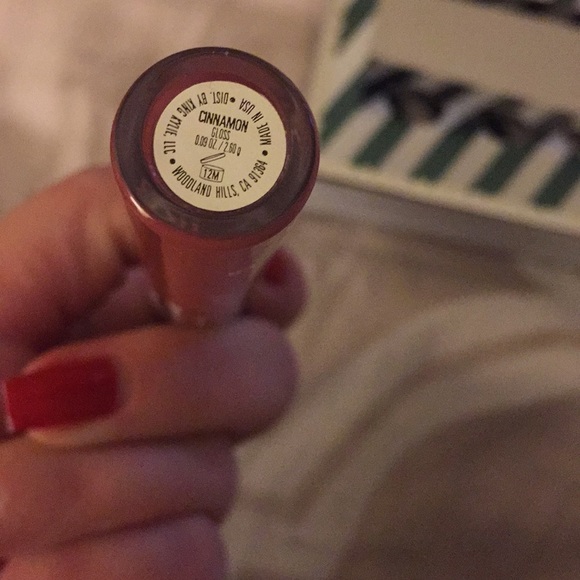Kylie Cosmetics Cinnamon Gloss (from Spice set) - Picture 2 of 3